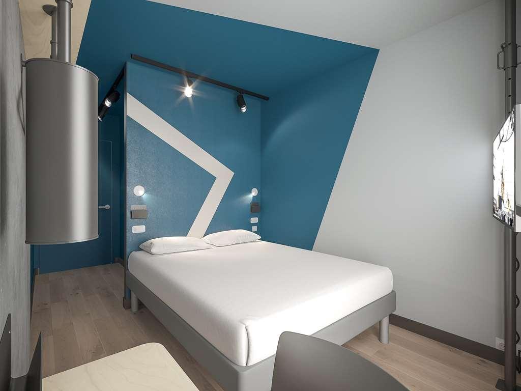 Ibis Budget Manchester Airport T2 Hale  Bagian luar foto