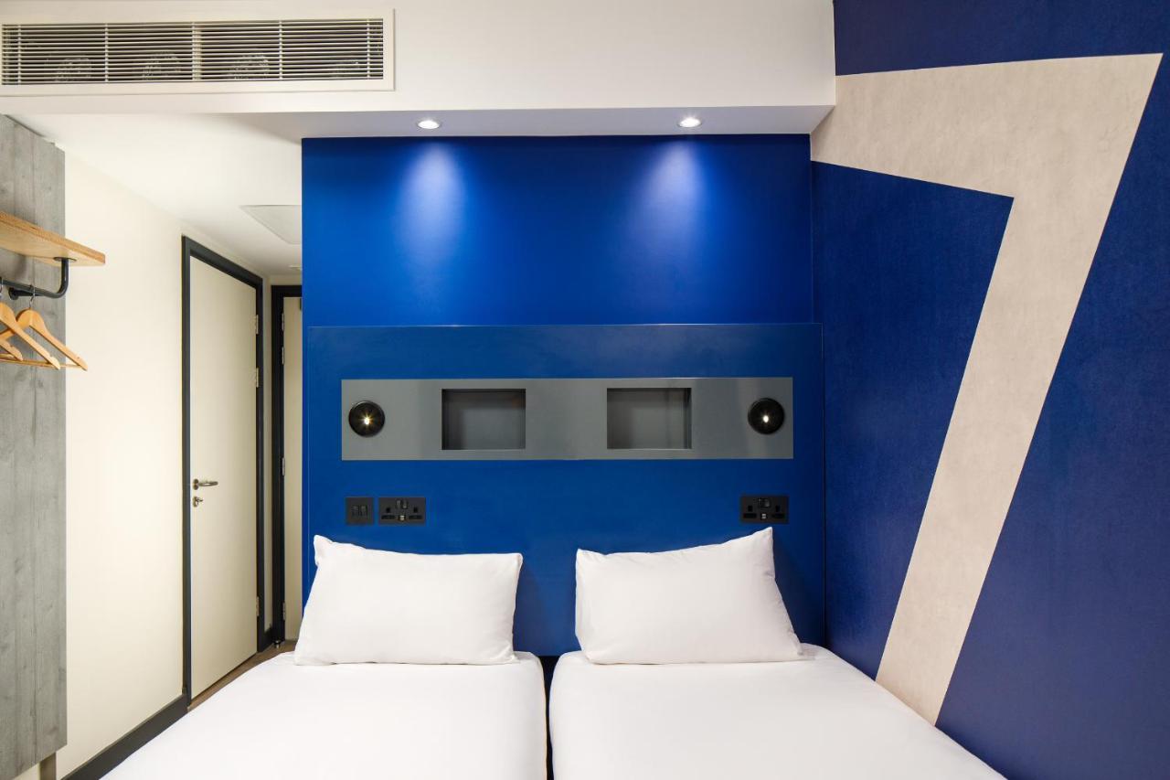 Ibis Budget Manchester Airport T2 Hale  Bagian luar foto