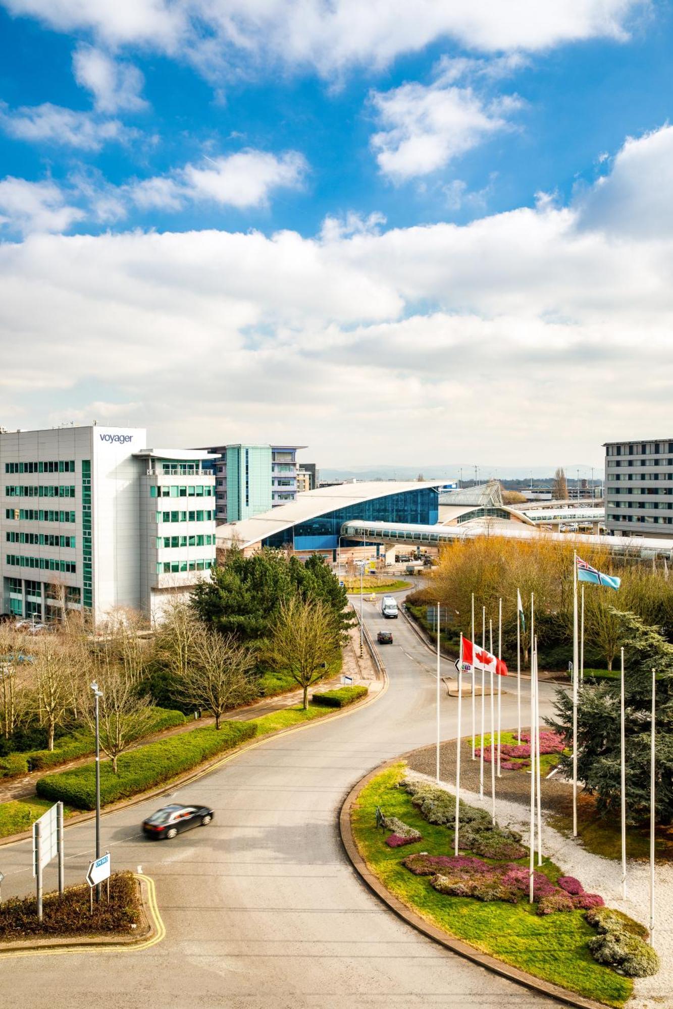 Ibis Budget Manchester Airport T2 Hale  Bagian luar foto