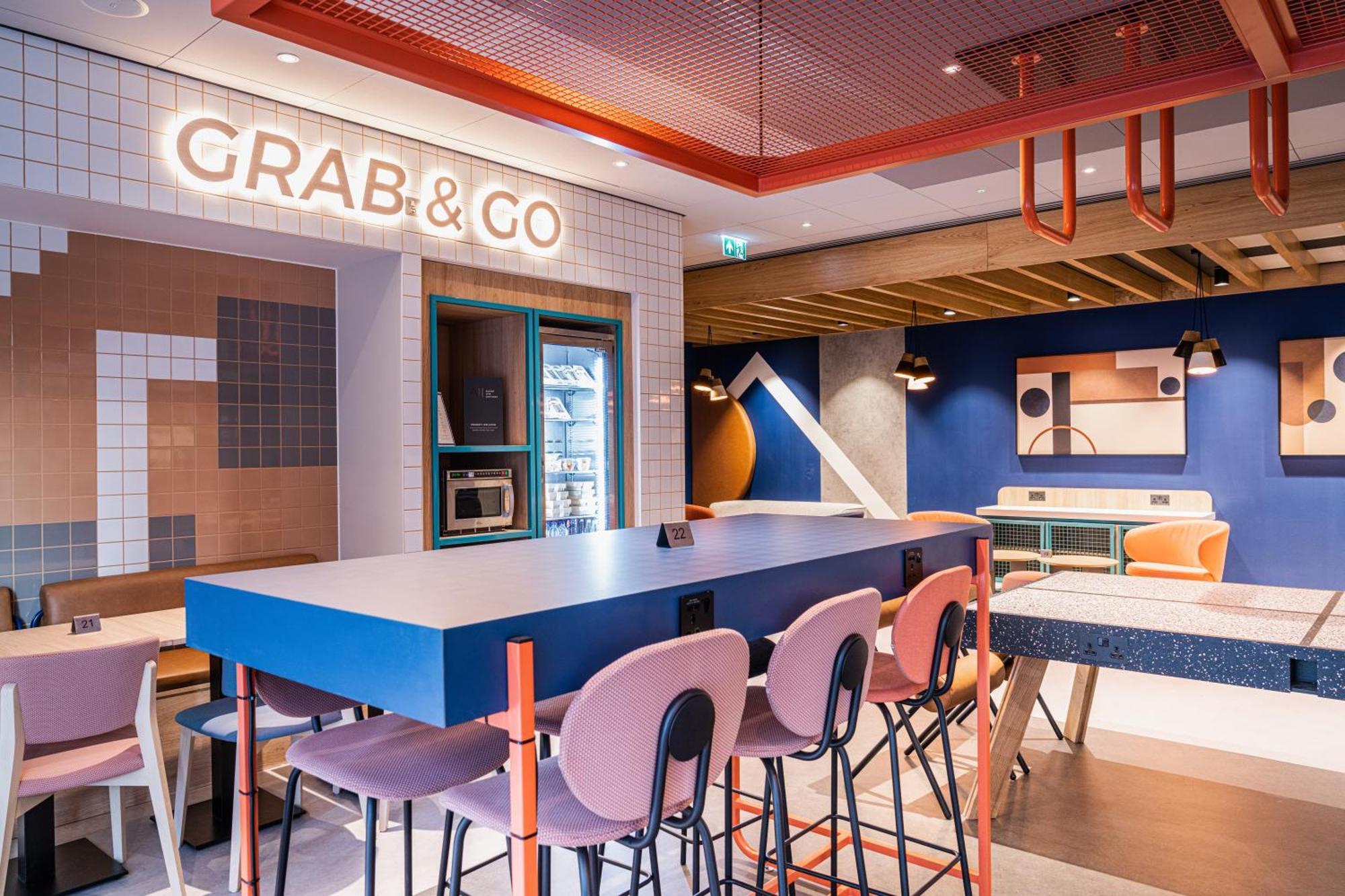 Ibis Budget Manchester Airport T2 Hale  Bagian luar foto