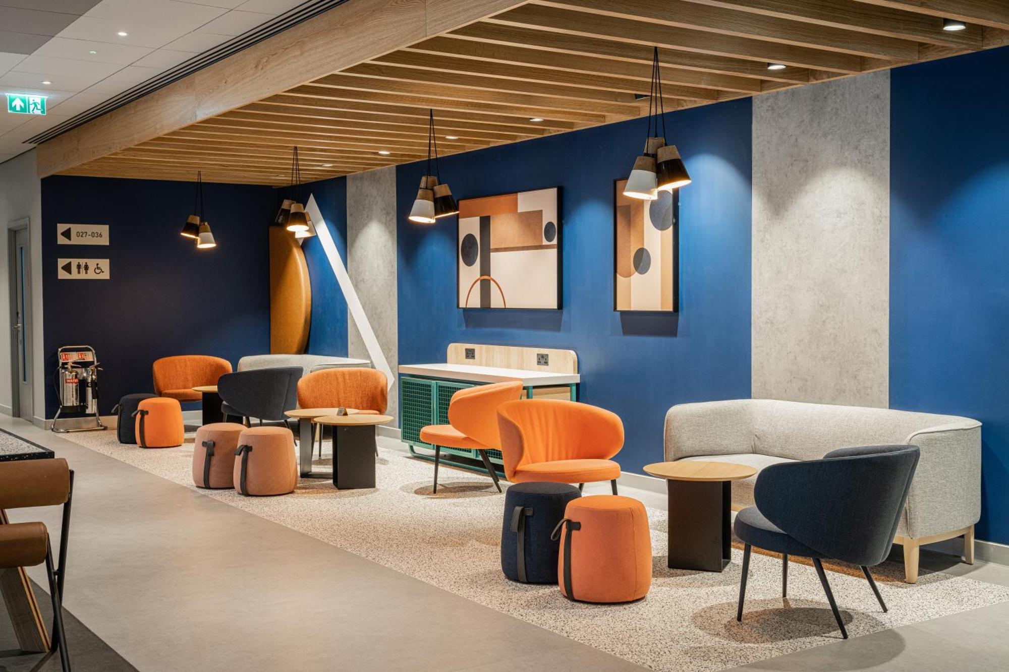 Ibis Budget Manchester Airport T2 Hale  Bagian luar foto
