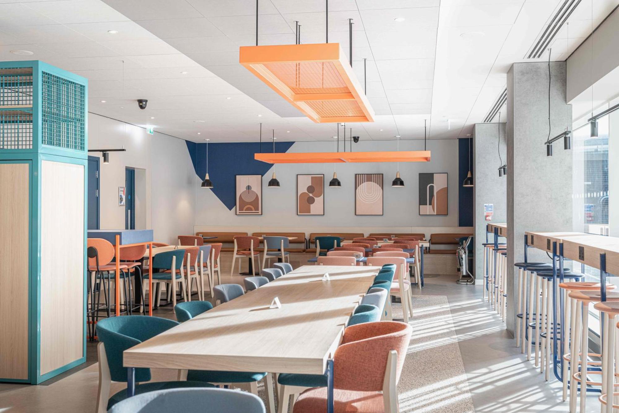 Ibis Budget Manchester Airport T2 Hale  Bagian luar foto