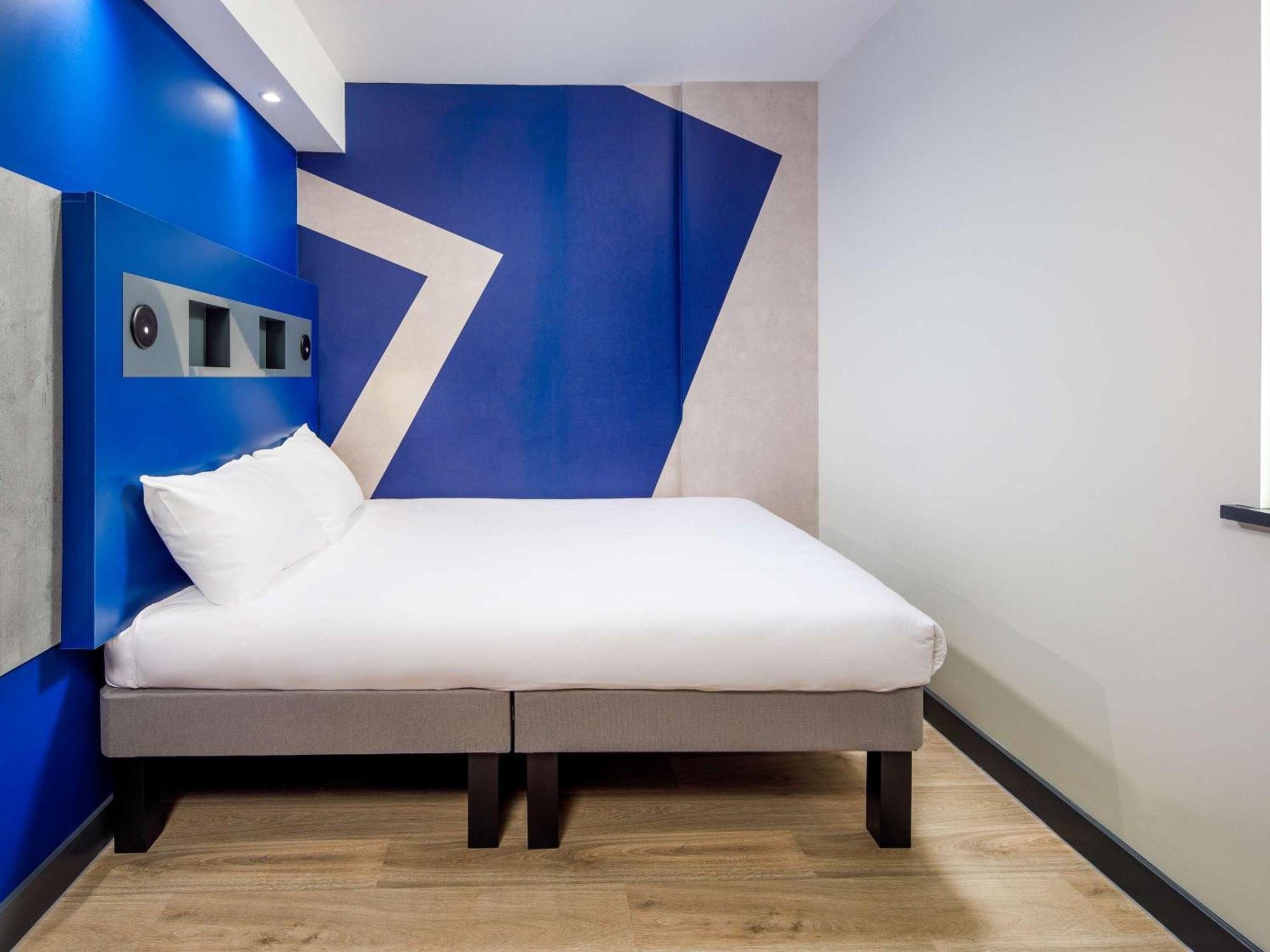Ibis Budget Manchester Airport T2 Hale  Bagian luar foto